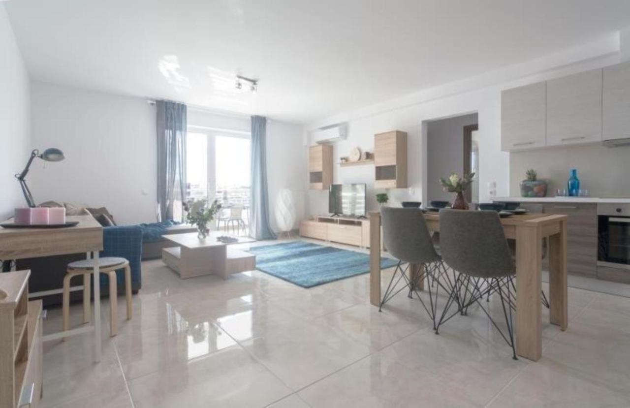 New Spacious Apartment Located In 比雷埃夫斯 外观 照片