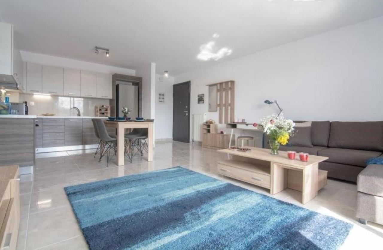 New Spacious Apartment Located In 比雷埃夫斯 外观 照片